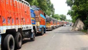 onion-truck-west-bengal-180920-01