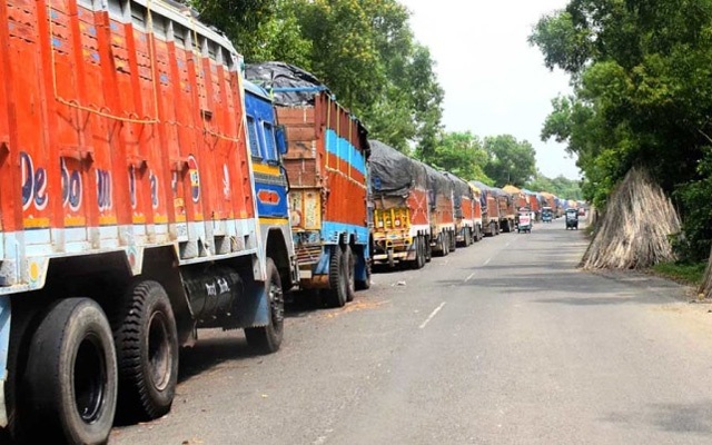 onion-truck-west-bengal-180920-01