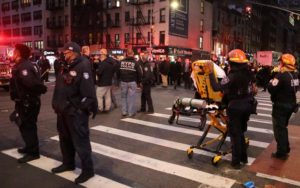 new-york-pedestrians-crash-121220-01