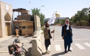 taliban-fighters-140821-21