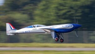 rolls-royce-electric-plane-200921-01