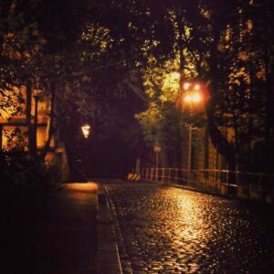 a7bfd7d8cd47231c19ee89277d1aa0e0--rainy-mood-rainy-night