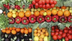 fruits-veggies-reuters-160722-01