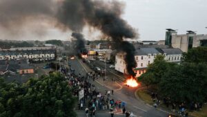Irish-rioters-attack-68499646e6f3b