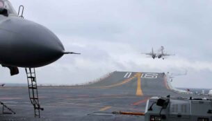 j-15-aircraft-081225-01-1765221641