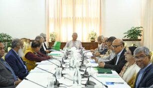 muhammad-yunus-221225-01-1766408150