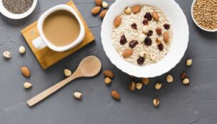 oats-raisins-nuts-with-coffee-171225-1765977685