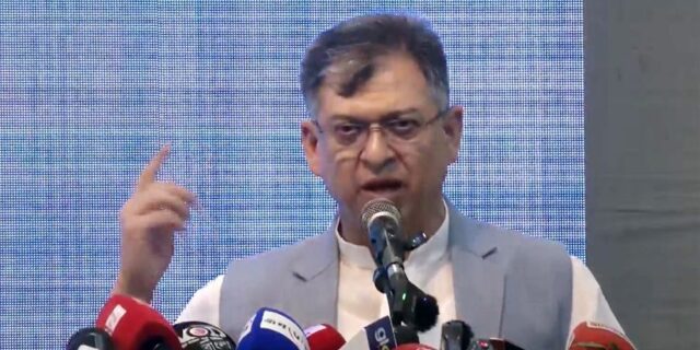 salahudddin-685d39148f0bd-69c6710ac27e9